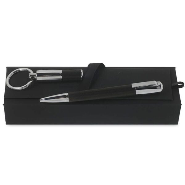 Gift set featuring a ballpoint pen and a USB keyring/pen drive Black resin ballpoint with chrome-plated finish Unscrew keyring to use the drive 16 GB USB drive Presented in a beautiful gift box